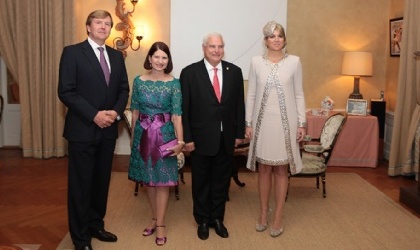Pareja Presidencial se rene con los Reyes de Holanda